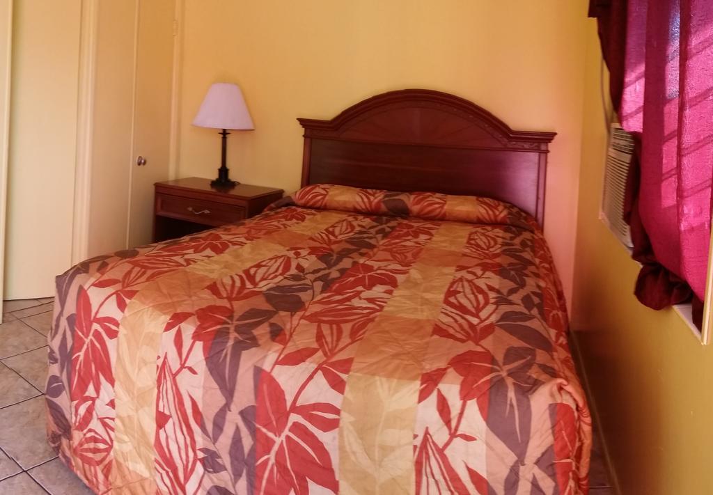Twi Light Motel Holly Hill Номер фото