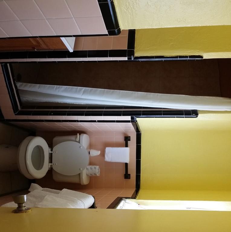 Twi Light Motel Holly Hill Екстер'єр фото
